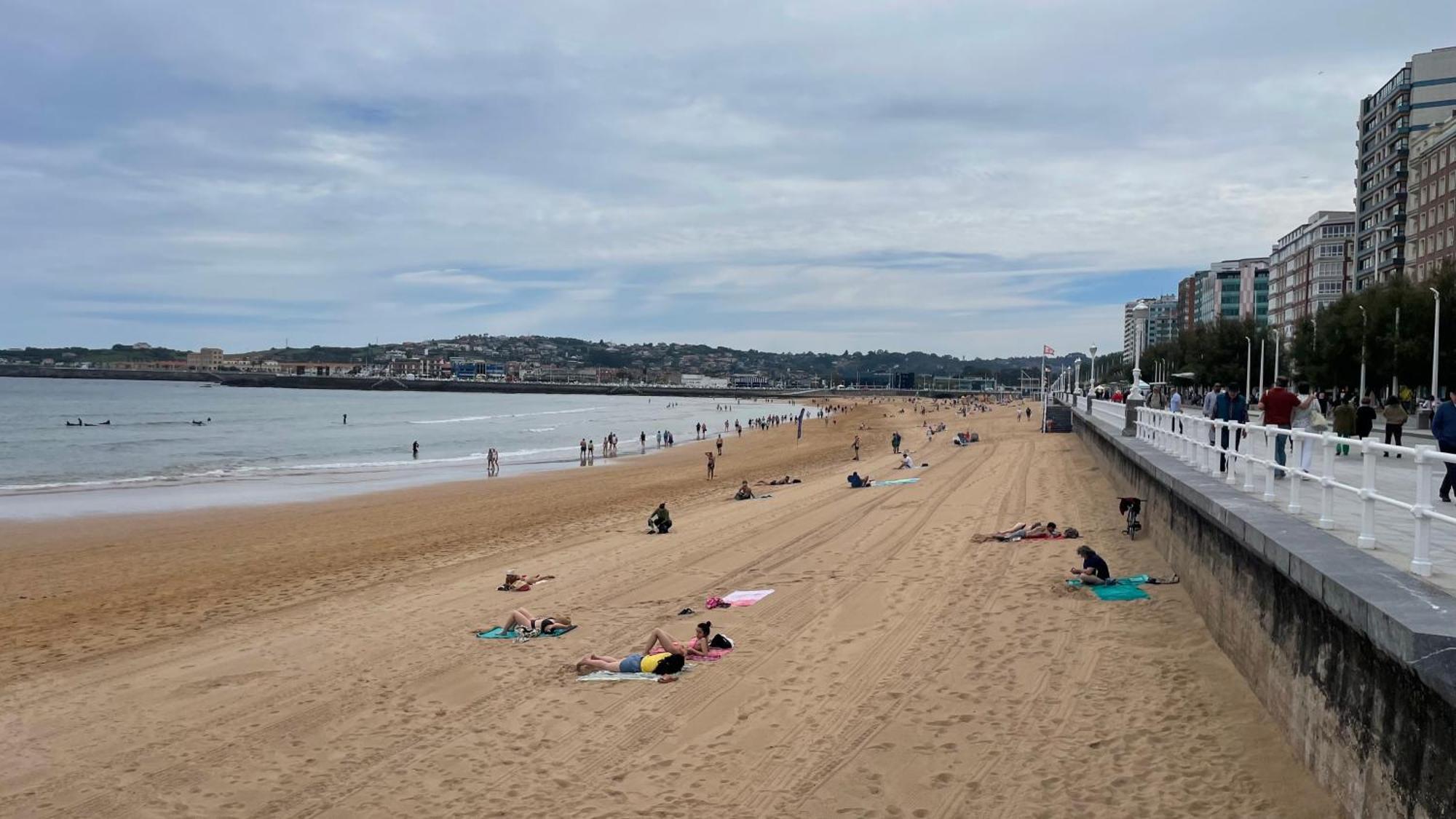 Apartamento Playa De Gijón Eksteriør billede